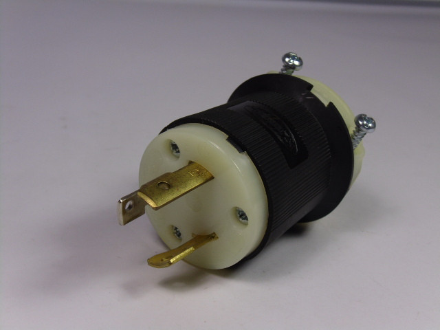 Hubbell HBL2611CN Twist-Lock Plug 30A 125V 2P 3W ! NEW !