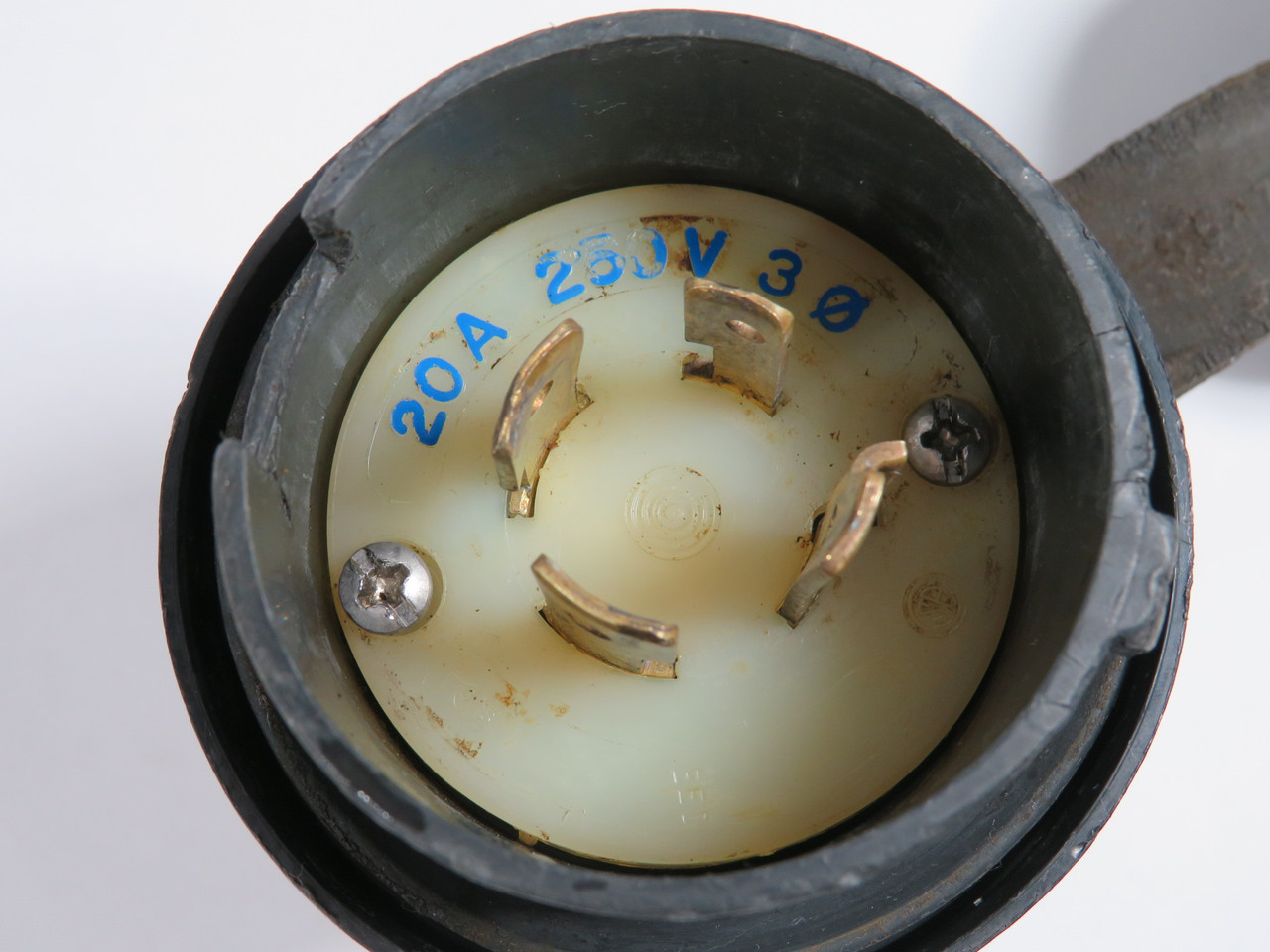 Hubbell HBL2421SW Watertight Plug 20A 250V 4-Wire 3-Pole SHELF WEAR USED