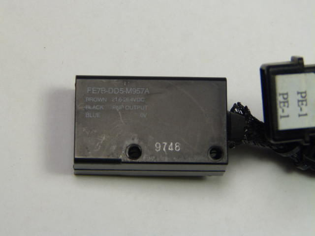Honeywell FE7B-DD5-M957A  Micro Limit Switch USED