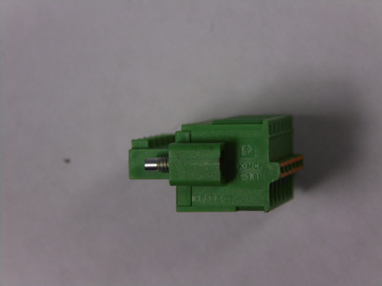 Phoenix Contact FK-MCP1.5-3.81 Plug Connector 8Amp 7POS 160V 3.81mm USED