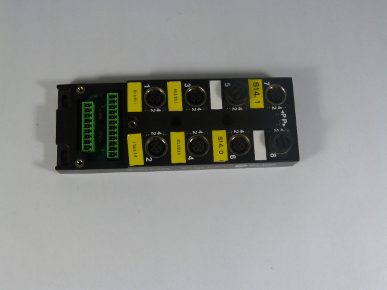 Elco ECP8-12-4P-Q Plastic Distribution Box 8-Port 24VDC 10A USED