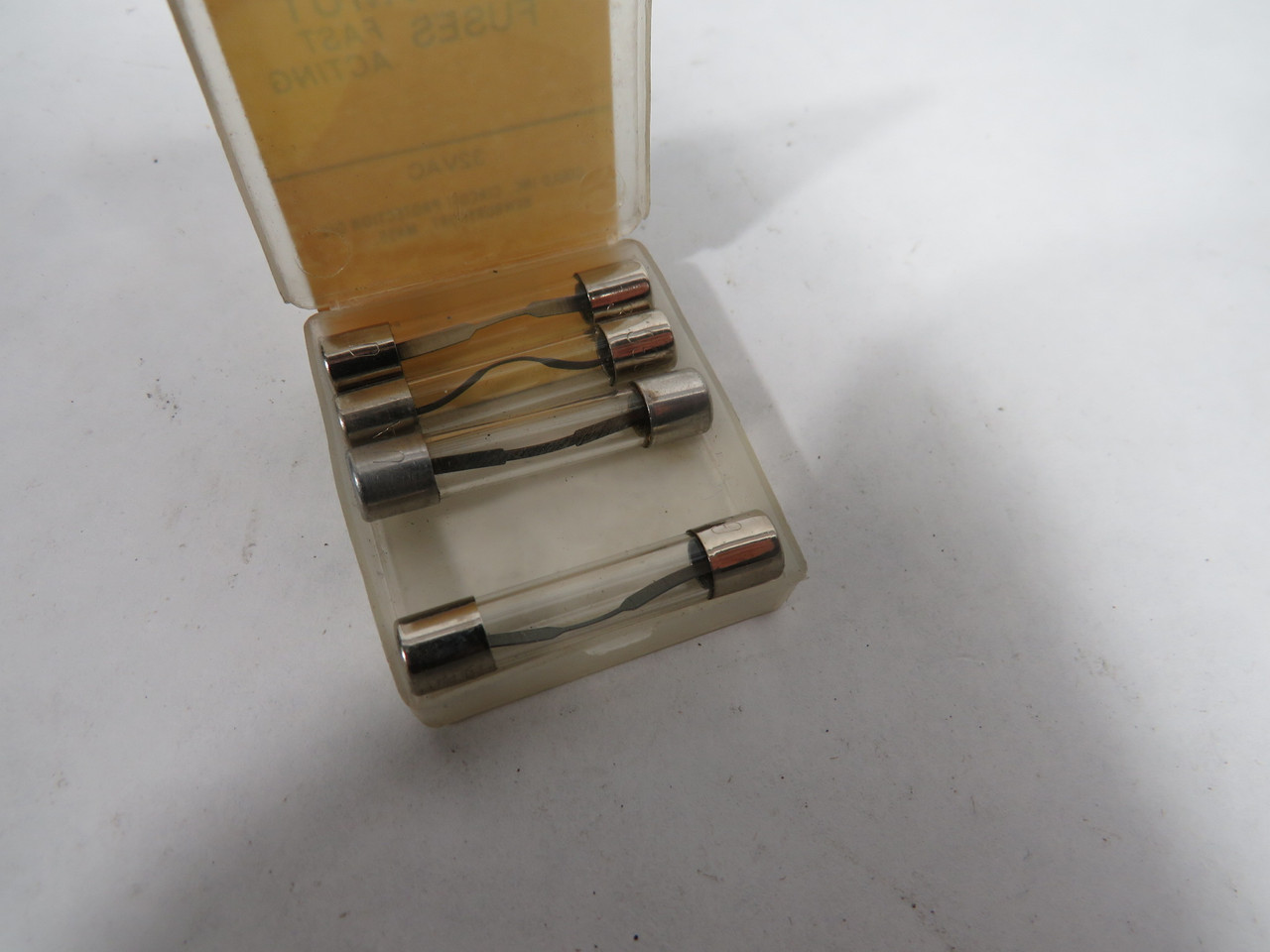 Gould Shawmut GGC10 Fast Acting Fuse 10A 250V Lot of 4 ! NEW !