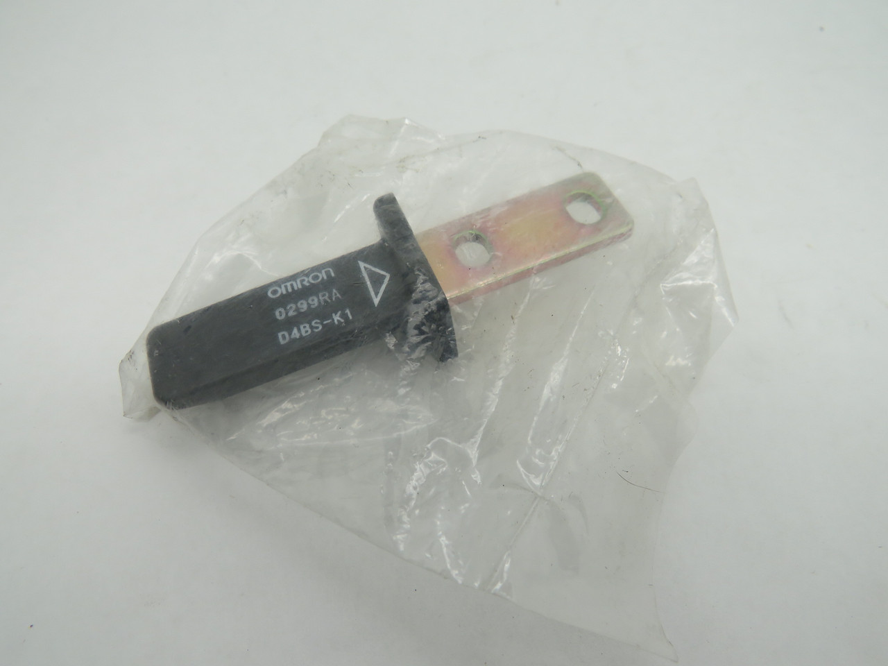 Omron D4BS-K1 Switch Key For Use W/ D4BS Series Limit Switches NOP