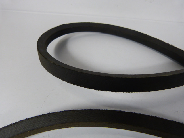 Goodyear B92 Tri-Power V-Belt 93.8-95 Inches ! NOP !