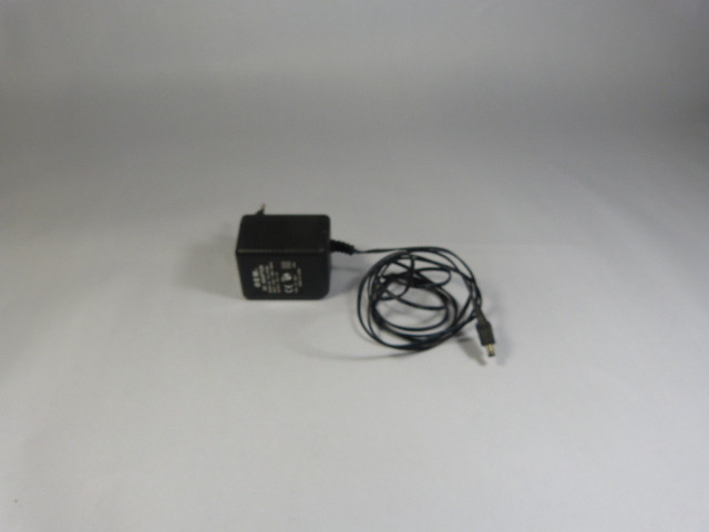 O-E-M AA-151ABN AC Adaptor 230V 1A 50HZ USED