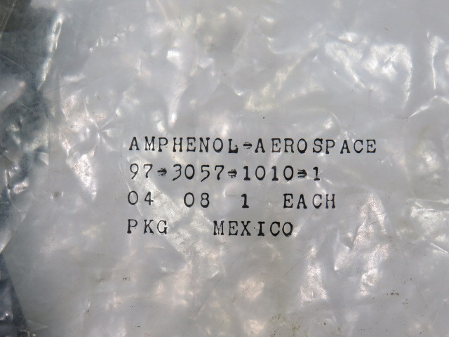 Amphenol 97-3057-1010-1 Circular Cable Clamp Size 18 NWB
