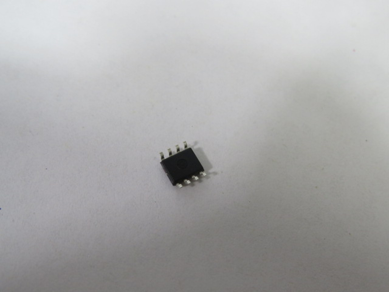 Microchip Tech 93L56BX-E/SN Integrated Memory Chips 8-Pin 2Kb Lot of 10 NOP