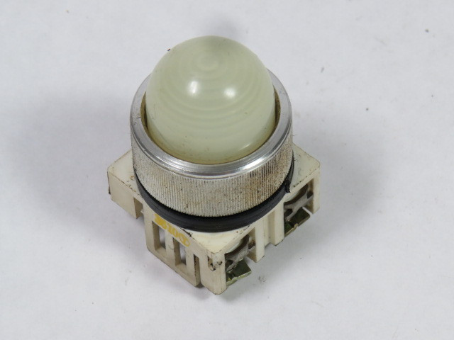 Fuji Electric AH22-ZMWC Pilot Light 30V 1W White Lens USED