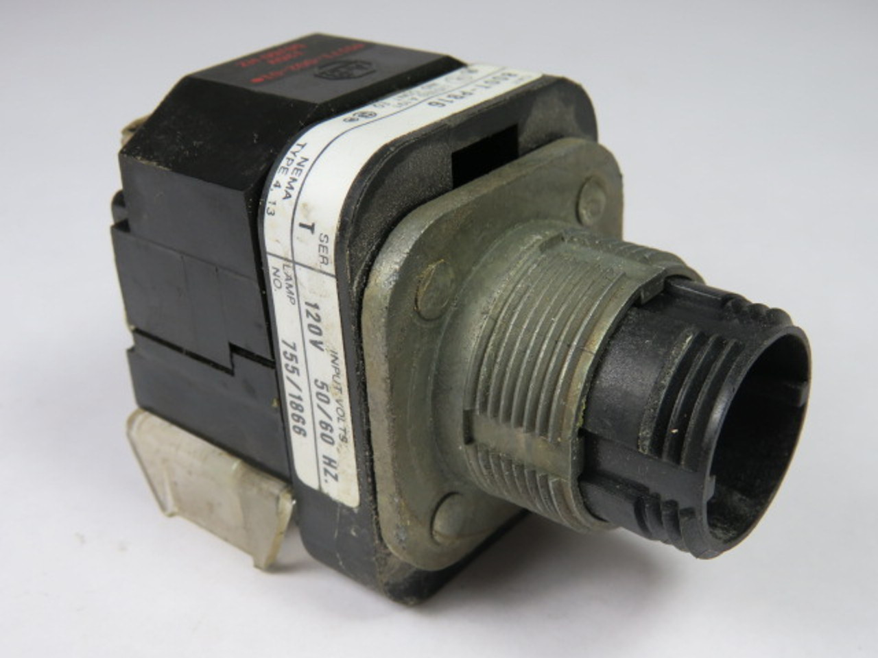 Allen-Bradley 800T-PB16 Series T Push Button 120VAC No Lens 1NO 1NC USED