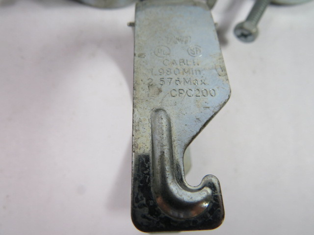 Thomas & Betts EMT Rigid CPC200 Cobra Clamp 2" 5-PK USED