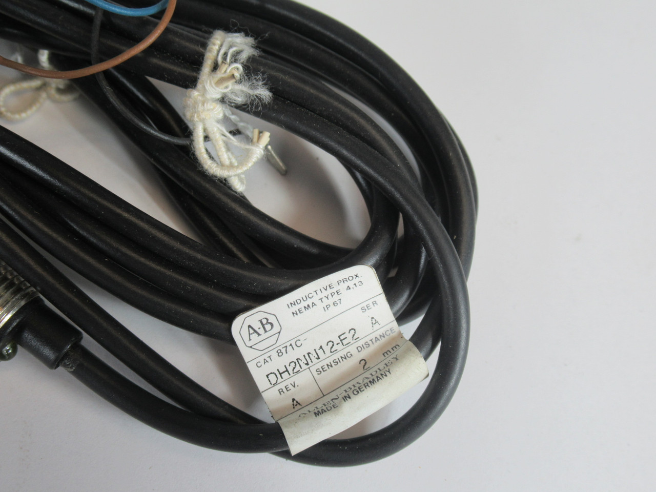 Allen-Bradley  871C-DH2NN12-E2 Proximity Switch 2 MM USED