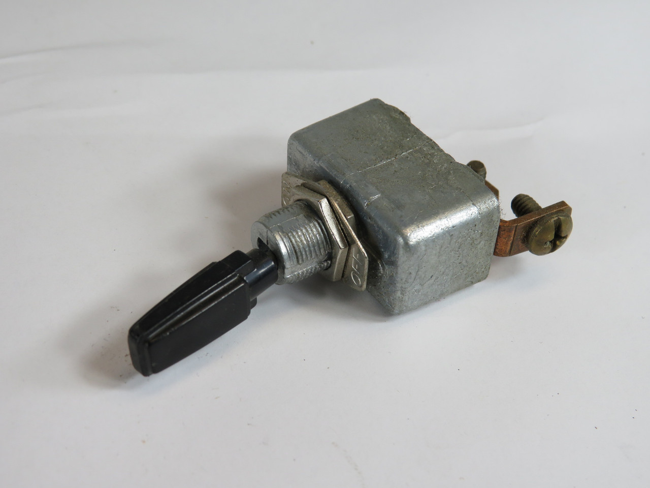 Dominion Auto 76-5012 Heavy Duty Single Pole Toggle Switch NEW