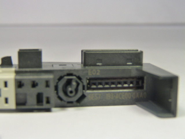 Siemens 6ES7-193-4CE00-0AA0 Module Term PLC Block USED