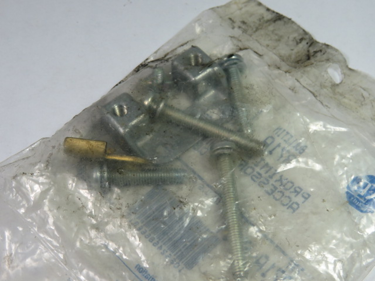 Allen-Bradley 871A-PKIT Mounting Hardware Kit SER A ! NWB !