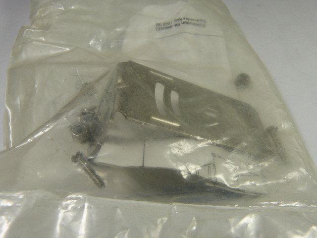 Allen-Bradley 60-2008 Universal Photoelectric Sensor Mounting Assembly NWB