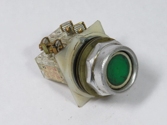 Square D 9001-KR2GH13 Ser G Push Button 6A 720V 1NO 1NC Green Recessed USED