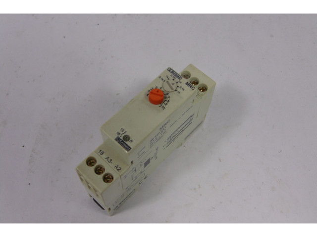 Crouzet 88-823-031 Motor Relay Control Timer 0.1Sec - 10Hr USED