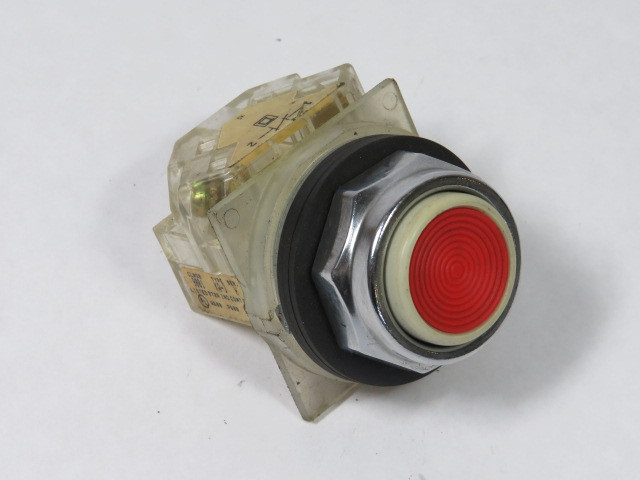 Square D 9001-KR1RH6 Push Button 3A 240V 1NC Red Flush USED