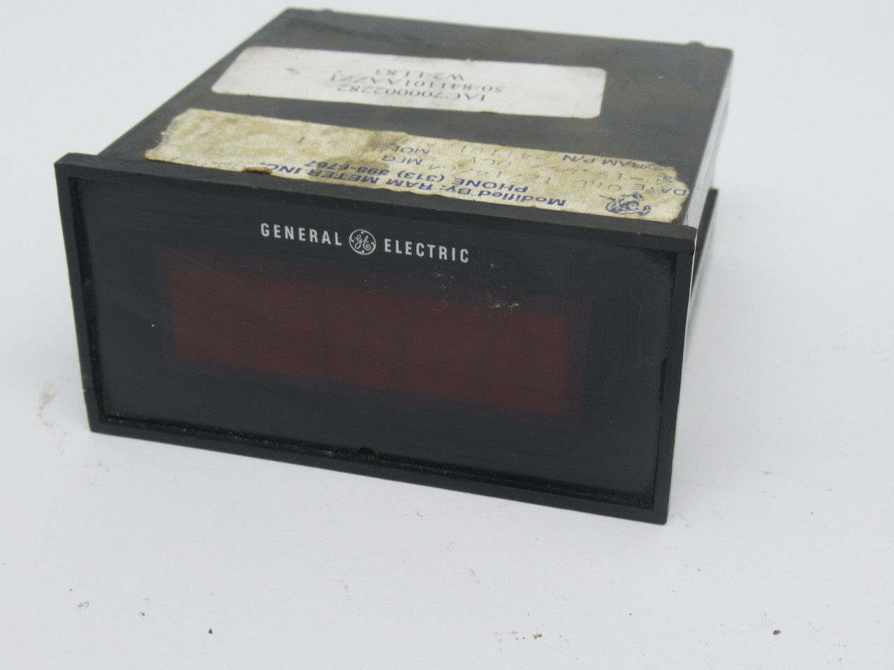 General Electric 50-841101AAZZ1 Digital Panel Meter 500VDC USED