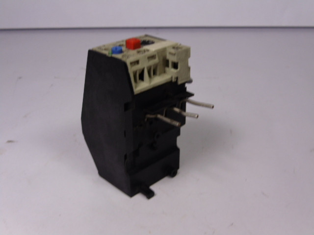Siemens 3UA50-12-1E Overload Relay 600V AC 2.5-4Amp USED