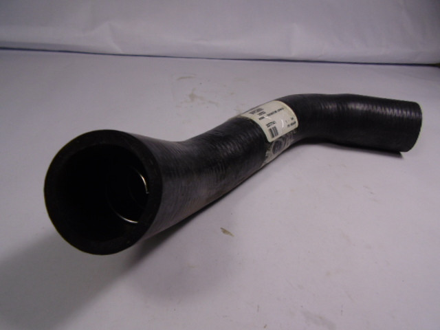 Generic 3057553 Lower Radiator Hose USED