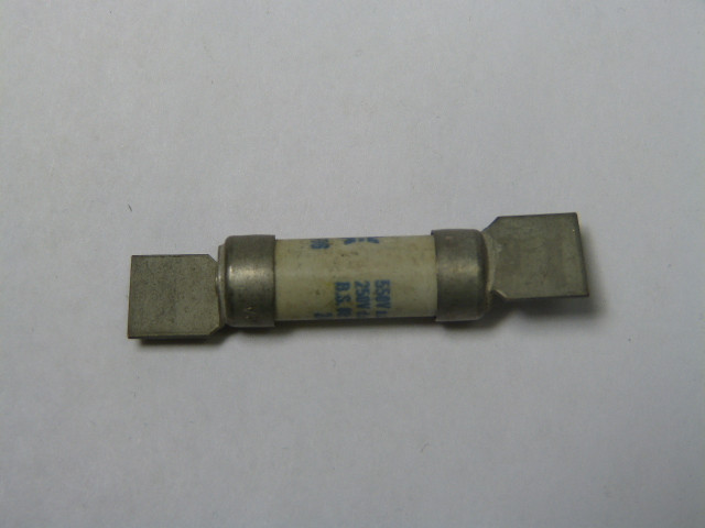 Brush 2F06 Fuse 2A 550Vac 250Vdc USED