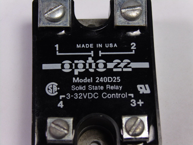 Opto 22 240D25 Solid State Relay 3-32VDC Control USED