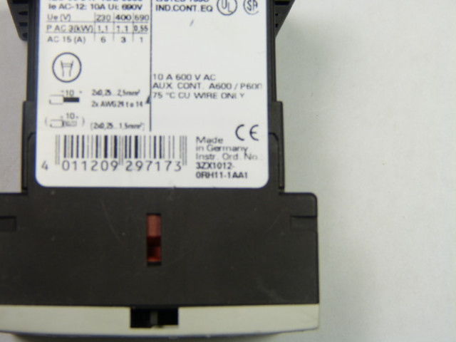 Siemens 3RH1131-2KB40 Contactor 1NC/3NO 17-30VDC 10A 600VAC  USED