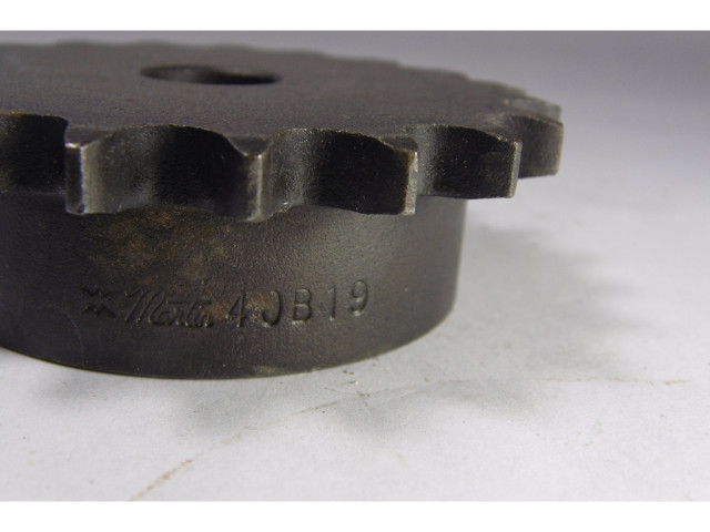 Martin 40B19 Sprocket 5/8" Bore 19 Teeth 40 Chain 1/2" Pitch USED