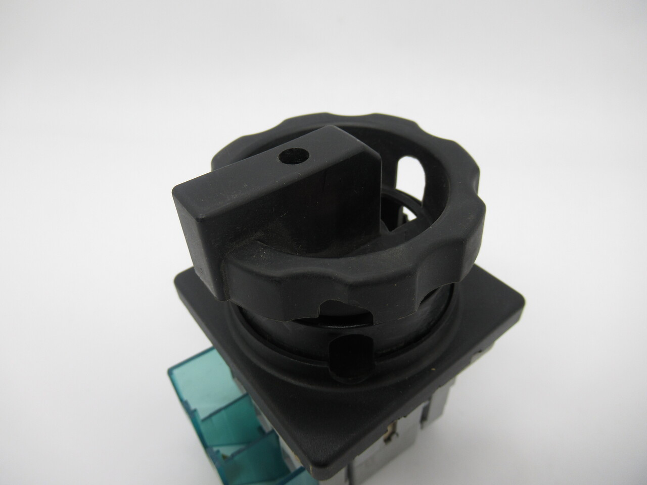 Siemens 3LD2-203-0TK51 Main Control Switch 3Pole 23A 400V SHELF WEAR USED