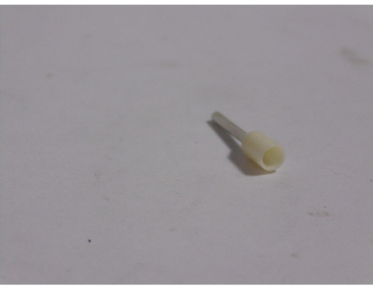 RS Components 458-689 White Ferrule Insulated Bootlace 8X1mm 100 Pack ! NOP !