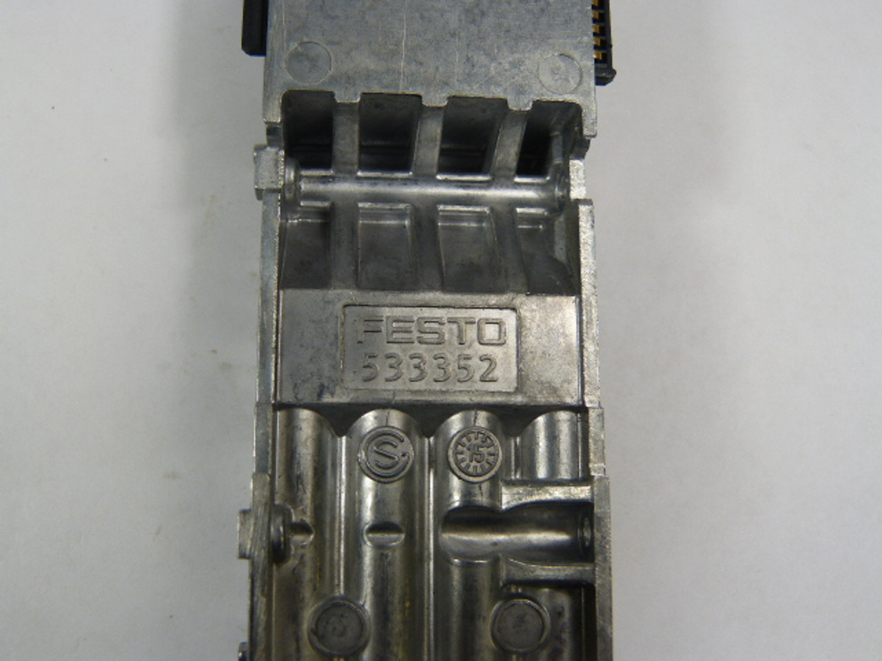 Festo 533352 VMPA1-FB-AP-4-1 Solenoid Sub-Base Manifold Block USED