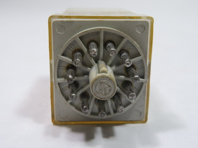IMO 60.13.8.110.0000 Relay 110 Vac 10 Amp 11 Pin USED