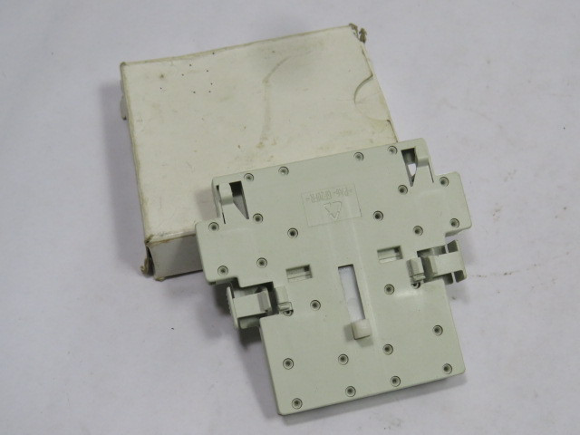 Siemens 3RH1921-1EA11 Auxiliary Contact NO/1NC BOX SHELF WEAR NEW