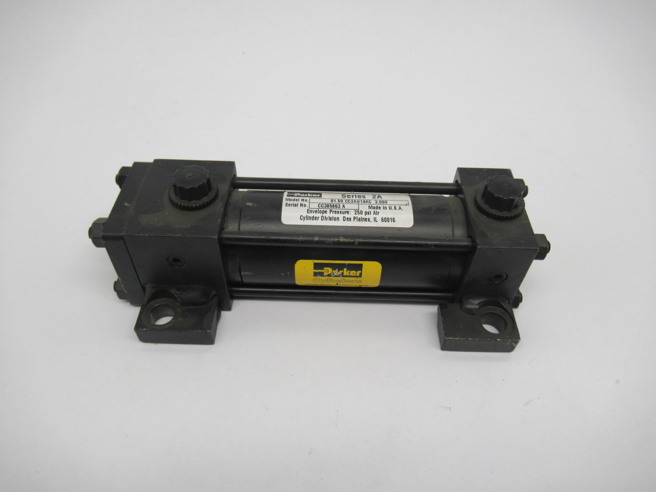 Parker 01.50-CC2AU19AC-3.000 Pneumatic Cylinder 1.5" Bore 3" Stroke USED