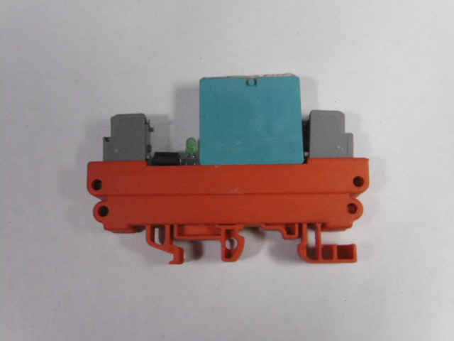 Entrelec 002032326 RM111A-110VAC Relay USED