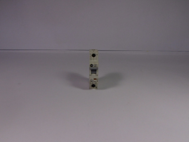 Allen-Bradley 1492-SPU1C100 Miniature Circuit Breaker 1Pole 240VAC 10Amp USED