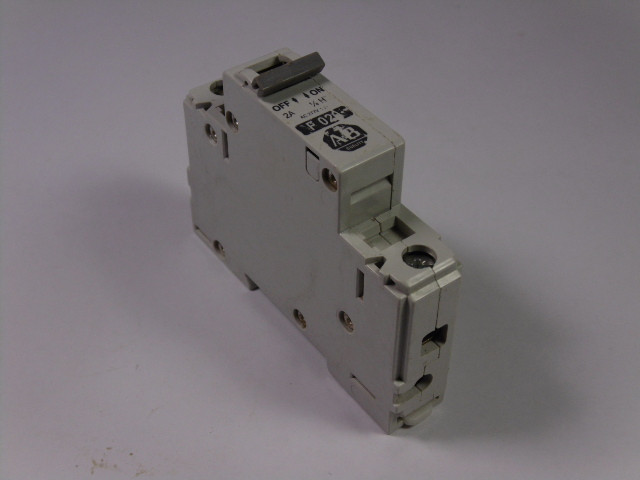 Allen-Bradley 1492-CB1-F020 Series C Circuit Breaker 1Pole 2A USED