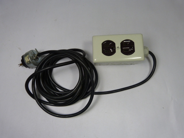 Generic Electrical Outlet Box 15A 120 V USED