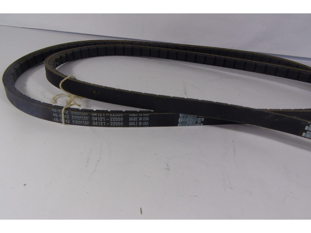 Komatsu 04121-22559 V-Belt Set ! NOP !