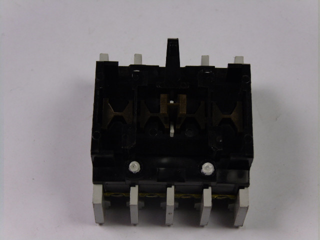 Allen-Bradley 195-FA40 Auxiliary Contact Block 690V 10A 4NO USED