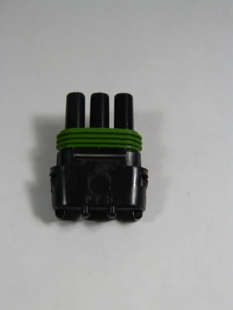 Weatherpack 12015793 3-Way Male Tower Conenctor USED