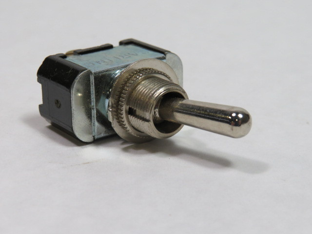 Carling 10A-250V Toggle Switch 2 Pos. ON/OFF 3/4Hp 10A 250V 15A 115V  USED