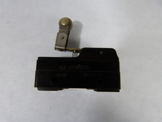 Microswitch BZ-2RW826 Standard Basic Switch with Roller Lever 15A 480V USED