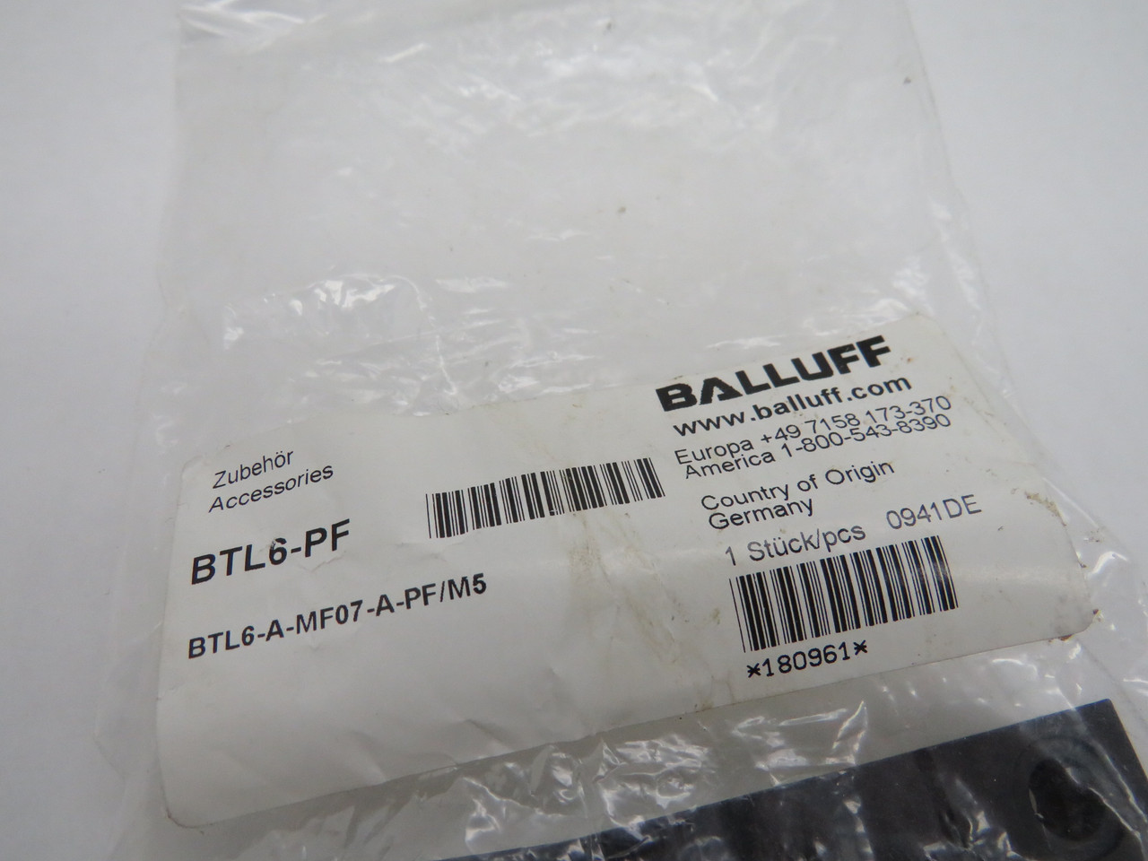 Balluff BTL6-A-MF07-A-PF/M5 Pair Of Replacement Mounting Clamps & Screws  NWB