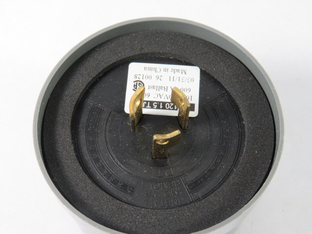 Lithonia DE120-1.5-TJU Dark To Light DTL Sensor 120V ! NEW !