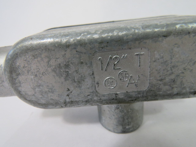 Arlington 1/2"-T Conduit Body 1/2" Hub USED