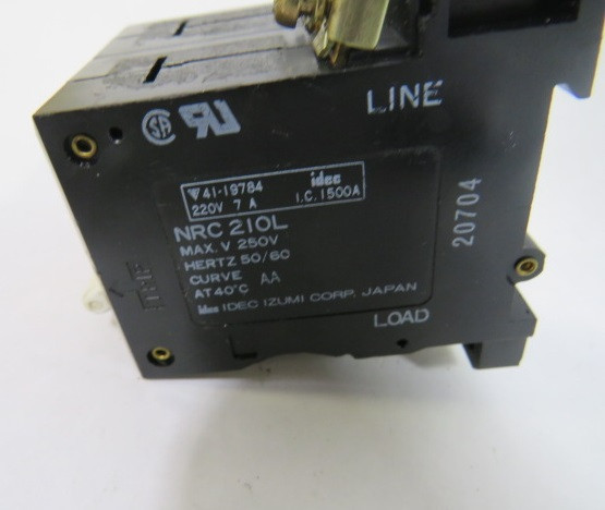 IDEC NRC-210L-7A-AA Time Delay Circuit Breaker 7A 250V 2 Pole USED