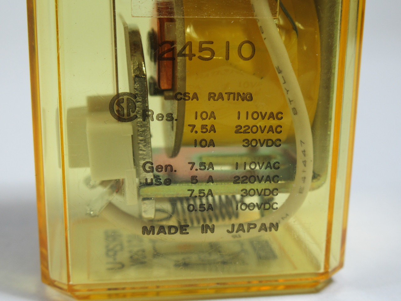 Izumi RR2P-UAC120 Plug-In Relay 120VAC 8-Pin 10/7.5A 110/220VAC USED