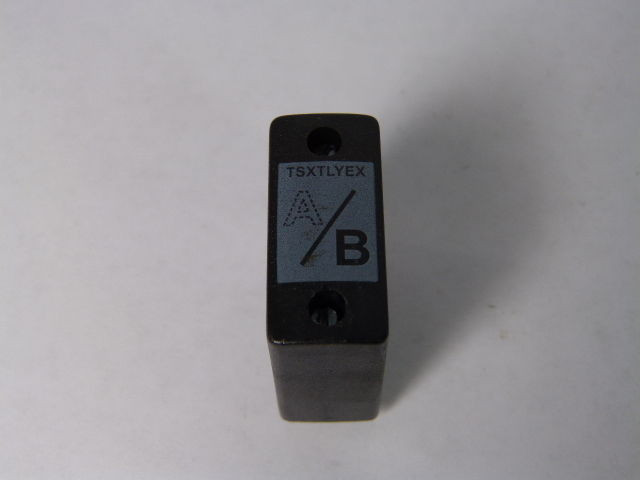 Telemecanique TSXTLYEX-B Terminator Connector USED